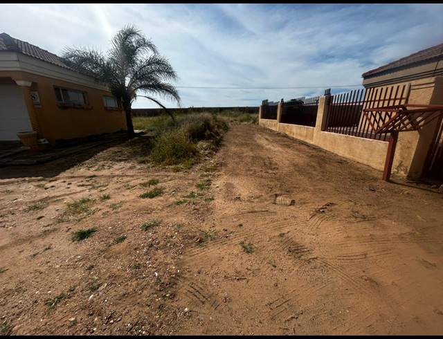 916M² VACANT LAND FOR SALE IN SERALA VIEW